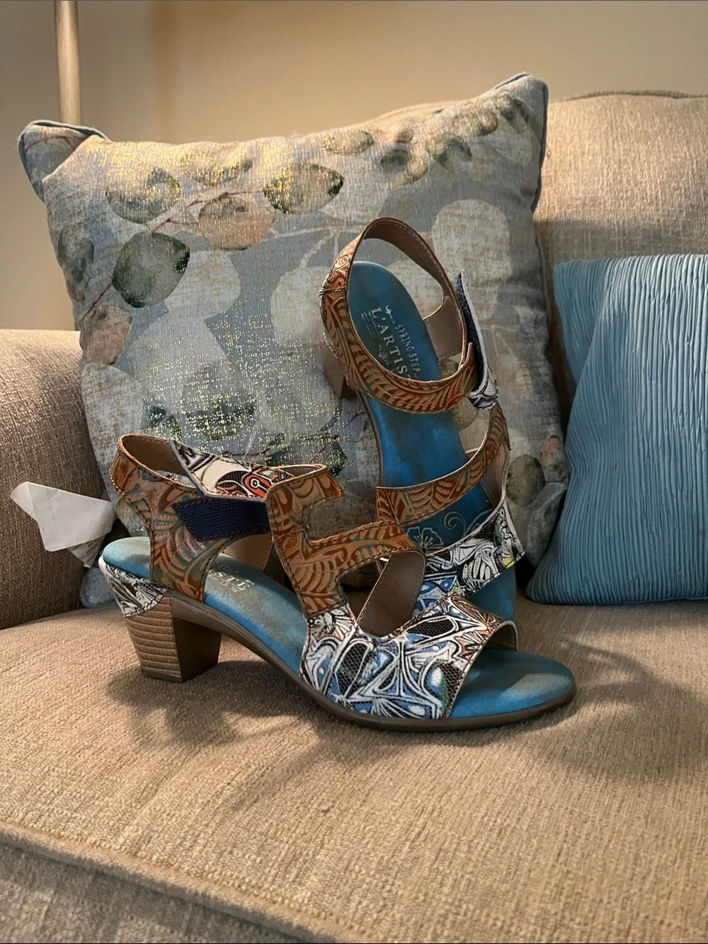 L’ARTISTE sandals. Great condition!  Euro 37 US 6.5-7
